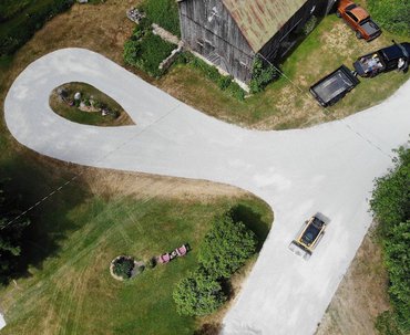 round-about-gravel-driveway-restoration-after.JPG