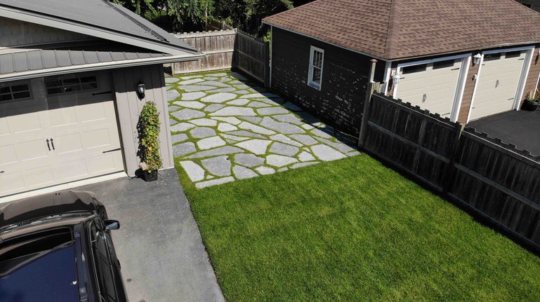 Flagstone Patio 2.jpg